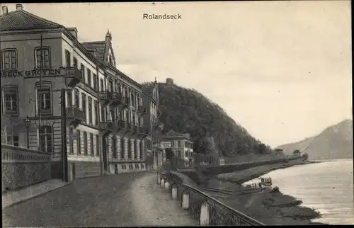 Ak Rolandseck Remagen am Rhein, Straßenpartie, Heim