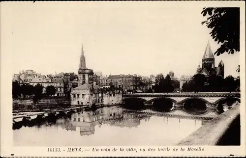 Ak Metz Moselle, Un coin de la ville, vu des bords de la Moselle