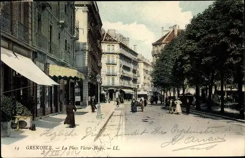 Ak Grenoble Isère, La Place Victor Hugo, Straßenpartie