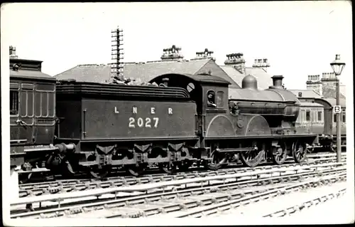 Foto Britische Eisenbahn, NER R Class, Nr. 2027, Dampflok, LNER D 20, 4-4-0