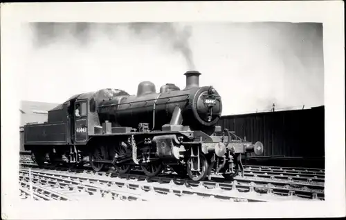 Foto Britische Eisenbahn, LMS Class 2 No. 6443, Nr. 46443, Dampflok, 2-6-0