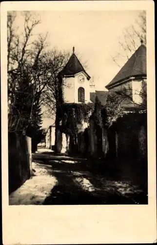 Foto Ak Augsburg in Schwaben, Straßenpartie zur Kirche