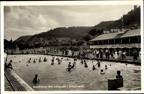Ak Bad Liebenzell im Schwarzwald, Waldfreibad