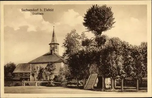 Ak Sachsendorf Sachsenbrunn Eisfeld in Thüringen, Dorflinde, Kirche