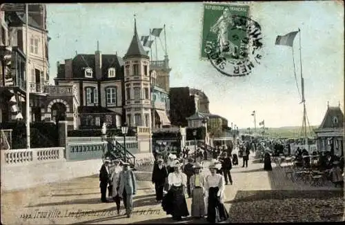 Ak Trouville Calvados, Les Planches près de la rue de Paris