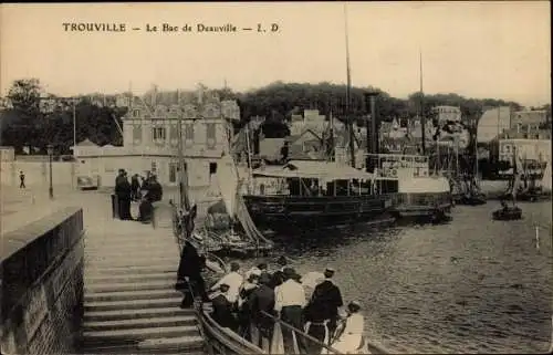 Ak Trouville Calvados, le Bac de Deauville, Hafen, Dampfschiff