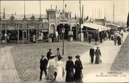 Ak Trouville Calvados, Les Planches et l' Eden, Strandpromenade, Casino