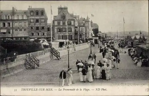 Ak Trouville Calvados, la Promenade de la Plage