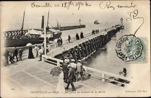 Ak Trouville Calvados, les Jetées au moment de la marée, Dampfschiff, Seebrücke