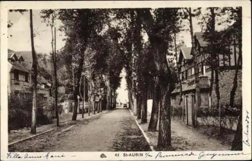 Ak Saint Aubin sur Mer Calvados, Straßenpartie, Fachwerkhäuser