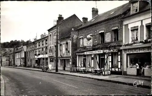 Ak Saint Martin de la Lieue Calvados, Centre du Bourg, Hotel Restaurant du Bon St Martin