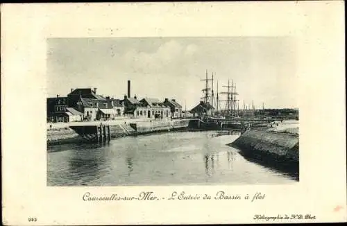 Ak Courseulles sur Mer Calvados, L'Entree du Bassin a flot