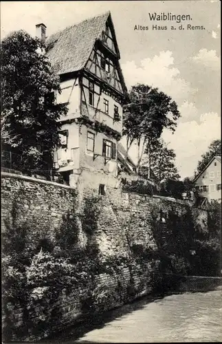 Ak Waiblingen in Württemberg, altes Haus a. d. Rems