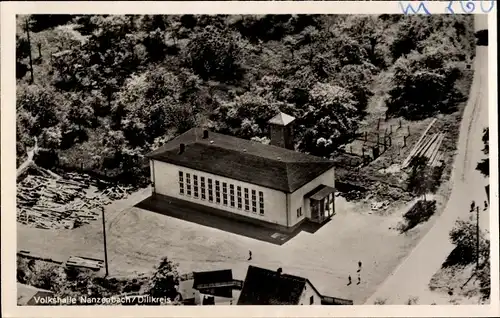 Ak Nanzenbach Dillenburg in Hessen, Volkshalle, Luftbild