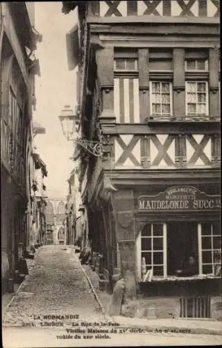 Ak Lisieux Calvados, La Rue de la Paix, Vieilles Maisons