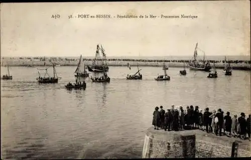 Ak Port en Bessin Calvados, Benediction de la Mer, Procession Nautique