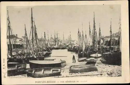 Ak Port en Bessin Calvados, Vue generale du Bassin