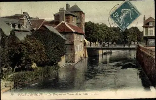 Ak Pont l'Eveque Calvados, La Touques au Centre de la Ville