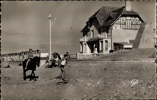 Ak Bernières sur Mer Calvados, Scenes de Plage