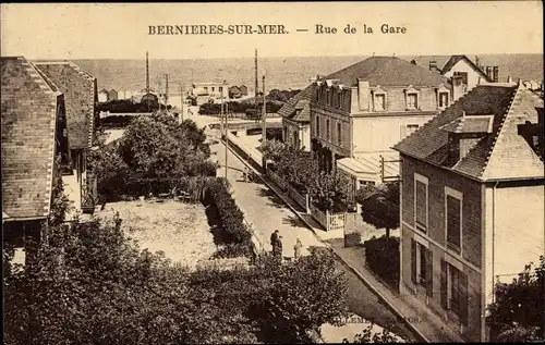 Ak Bernières sur Mer Calvados, Rue de la Gare