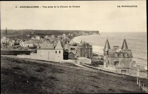 Ak Arromanches Calvados, Vue prise de la Falaise de Fresne