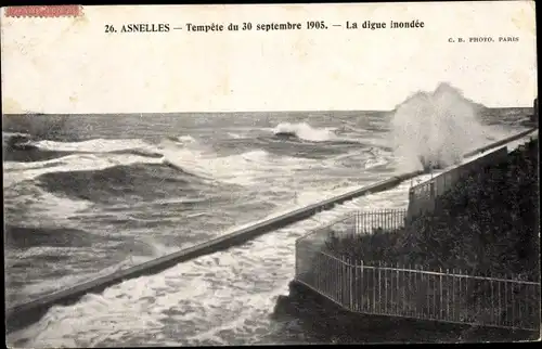 Ak Asnelles Calvados, Tempete du 30 septembre 1905, La digue inondee