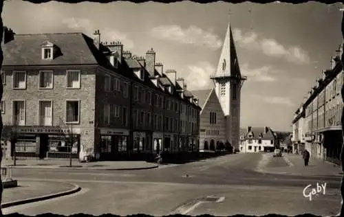 Ak Aunay sur Odon Calvados, Grande Rue, au fond, L'Eglise, Hotel du Commerce