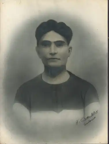 Foto Combalié, Henri, Tolouse, Portrait, Junger Mann, Pullover