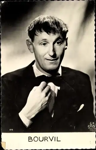 Ak Schauspieler Bourvil, Portrait, Fliege