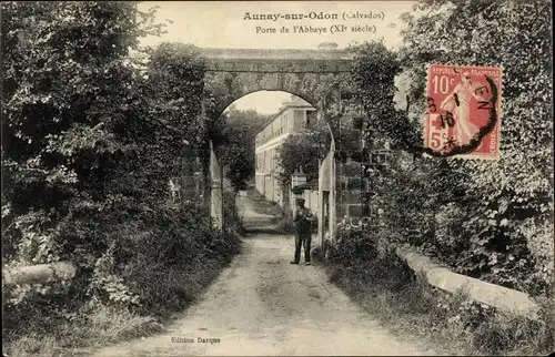 Ak Aunay sur Odon Calvados, Porte de l'Abbaye