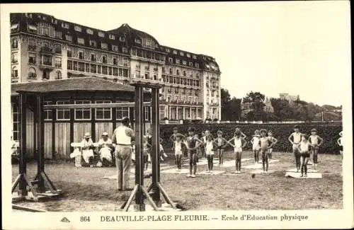 Ak Deauville La Plage Fleurie Calvados, Ecole d'Education physique