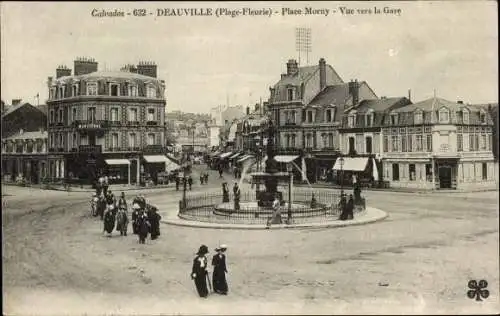 Ak Deauville La Plage Fleurie Calvados, Place Morny, Vue vers la Gare