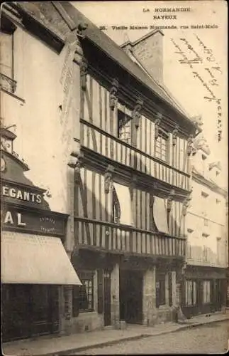 Ak Bayeux Calvados, Vieille Maison Normande, rue Saint Malo