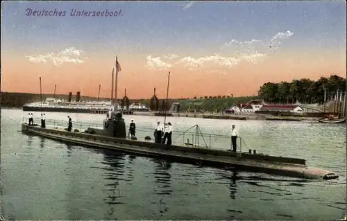 Ak Deutsches U Boot, Unterseeboot, Seeleute an Deck, Kaiserliche Marine