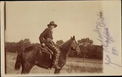 Foto Ak Schauspieler Walter Dichè, Portrait, Pferd, Autogramm