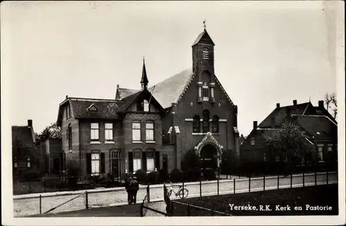 Ak Ierseke Yerseke Reimerswaal Zeeland, Kerk en Pastorie