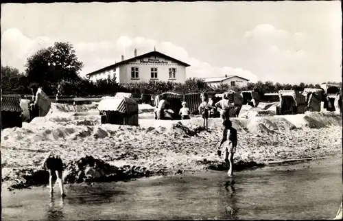 Ak Ostseebad Kellenhusen in Holstein, Pension Meeresrauschen, Strandpartie