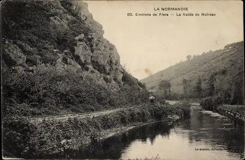 Ak Condé su Noireau, Environs de Flers, la Vallée du Noireau, Flusspartie