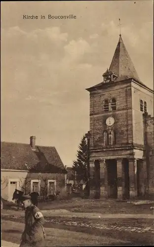 Ak Bouconville Meuse?, Kirche, deutscher Soldat, Sanitäter, 1. WK