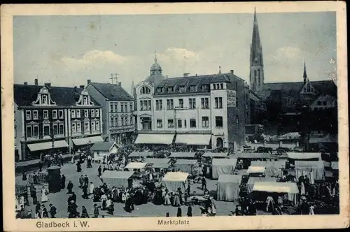 Ak Gladbeck im Ruhrgebiet, Marktplatz, Kirche, Marktstände