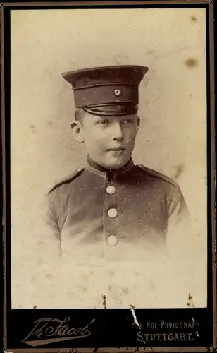 CdV Junge in Uniform, Portrait