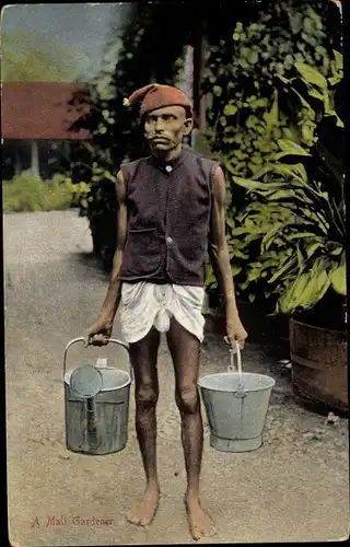 Ak Indien, A Mali Gardener, Gärtner mit Gießkanne