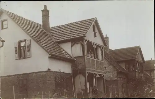 Foto Ak Kirchheim unter Teck Baden Württemberg, Ortspartie mit Wohnhäusern