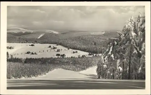 Ak Mühlleithen Klingenthal im Vogtland Sachsen, Gesamtansicht, Winter