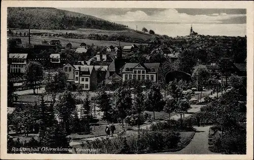 Ak Oberschlema Bad Schlema im Erzgebirge Sachsen, Blick zum Konzertplatz