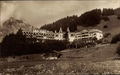 Ak Engelberg Kanton Obwalden Schweiz, Hotel Sonnenberg mit Scheideggstock