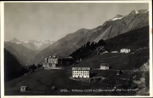 Ak Riffelalp Kanton Wallis, Blick auf die Berneralpen und Bietschhorn