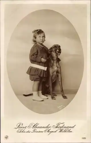 Ak Prinz Alexander Ferdinand von Preußen, Portrait mit Hund