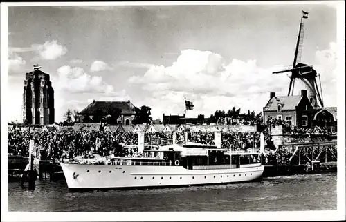 Ak Zierikzee Zeeland Niederlande, De Piet Hein, Salondampfer, Windmühle