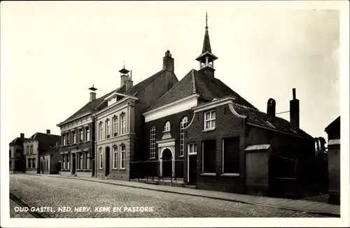 Ak Oud Gastel Oudenbosch Nordbrabant, Ned. Herv. Kerk en Pastorie